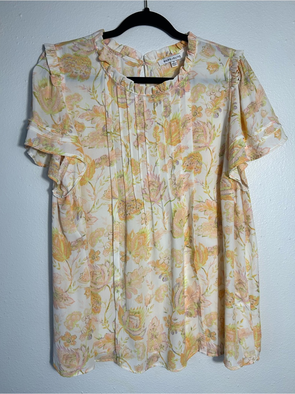 Rose + Olive Womens 1X Floral Blouse Pleated Ruffle Neck Flutter Sleeve Boho Top